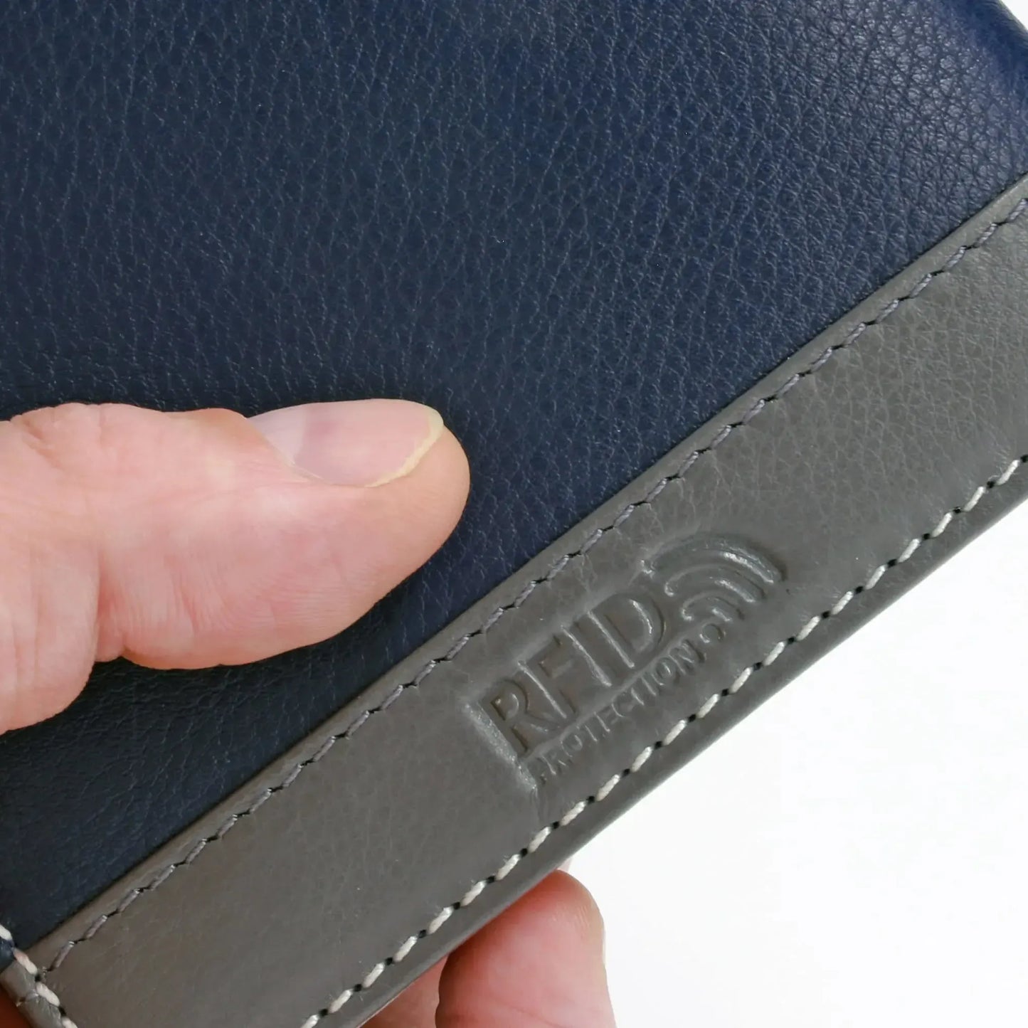 Portafoglio in pelle da uomo con protezione RFID – cucitura doppia extra resistente – 9 scomparti per carte di credito | MW114