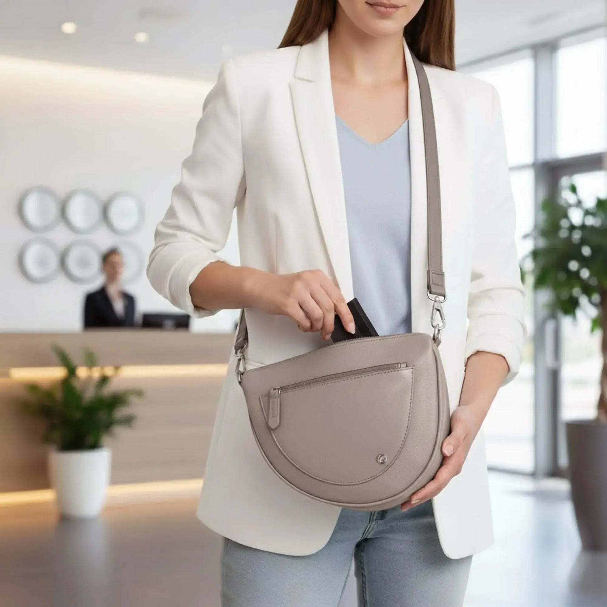 Umhängetasche Leder – Clutch und Crossbody-Bag – mit abnehmbarem, verstellbarem Riemen | Modell Vicenza