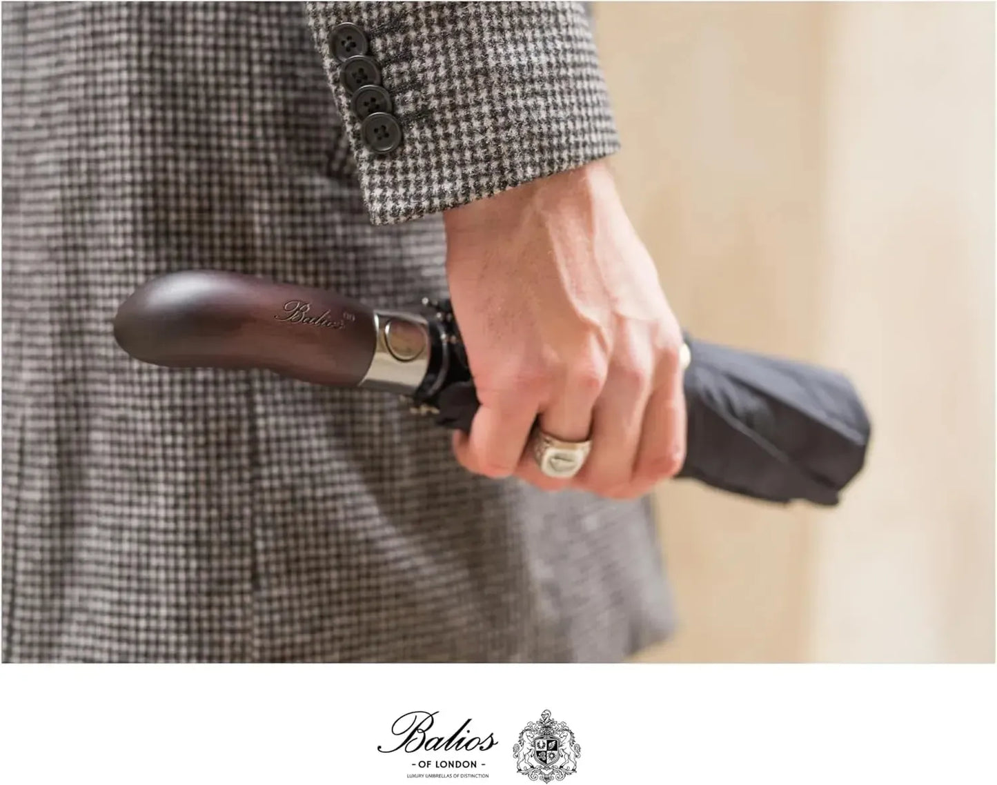 Automatik Taschen-Regenschirm mit Holzgriff – sturmfest & windsicher – Herren & Damen – Designed in Britain