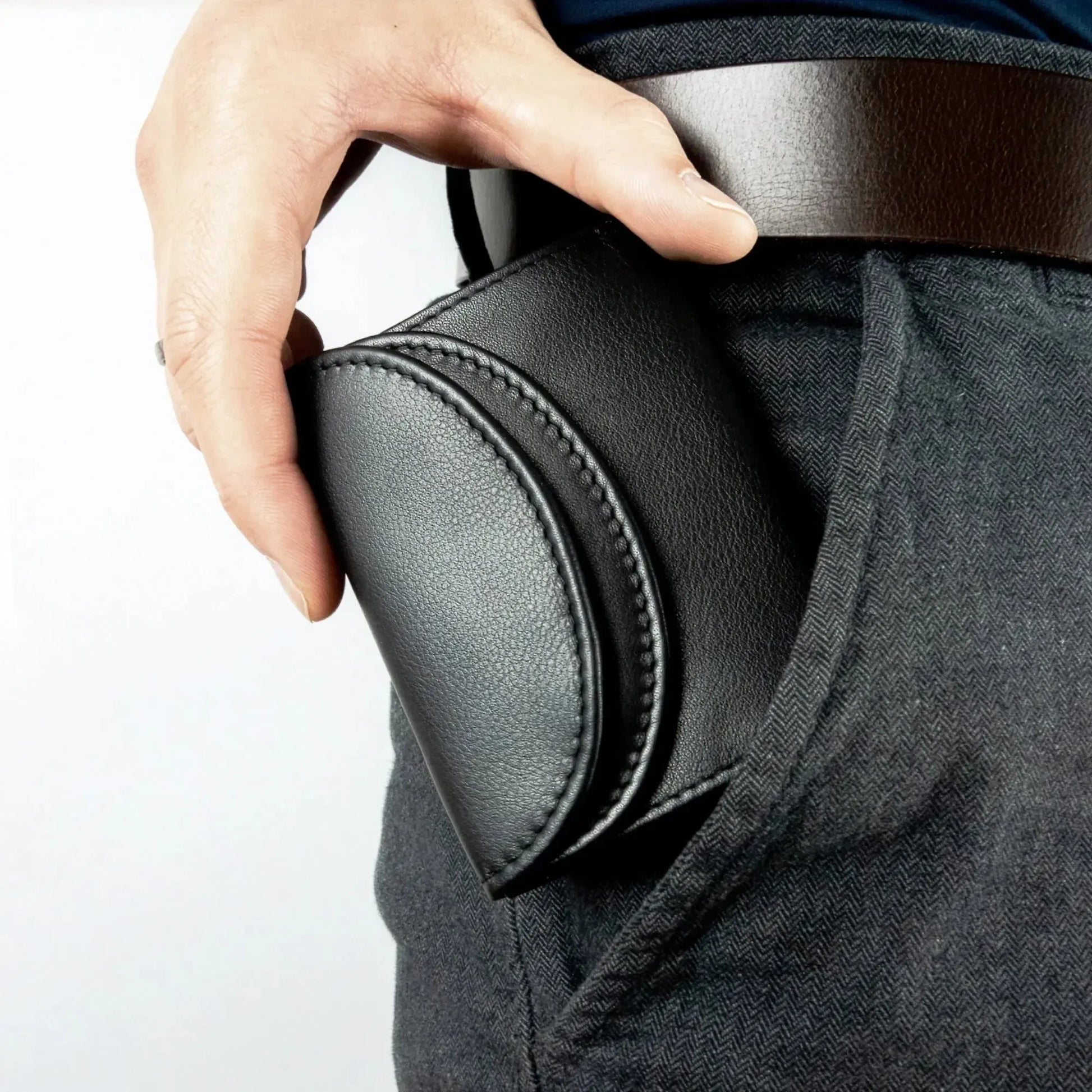 Kompakte Geldbörse aus Leder mit RFID-Schutz - 4 Fächer für Kreditkarten | MW99