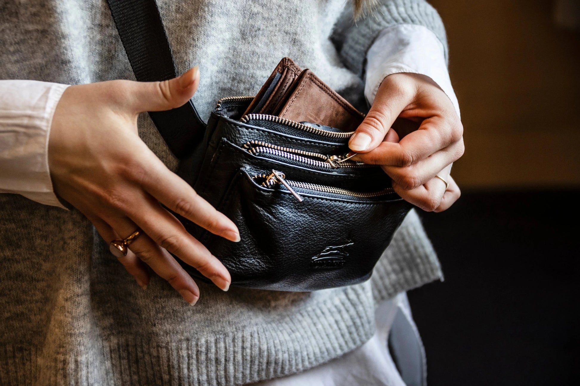 Bauchtasche Leder – 3 große Fächer | Portland